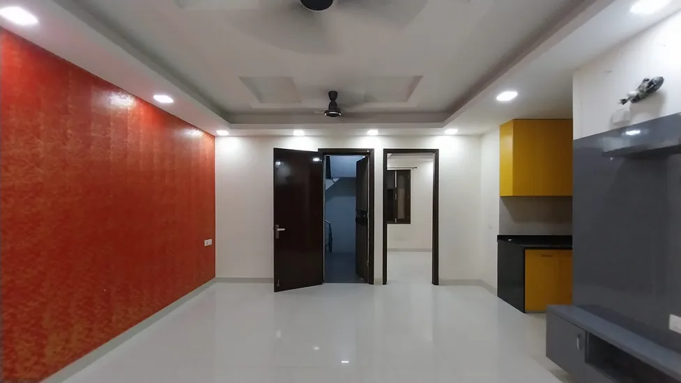Modern 150 Sq Yards Builder Floor in C3 Janakpuri - Rental Opportunity