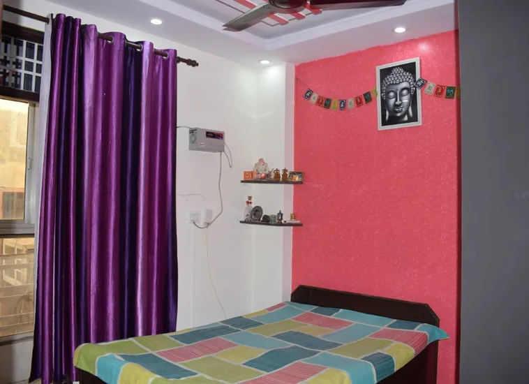 Affordable 2 BHK Mini MIG Flat for Rent in Janakpuri C-2C Block - Park Facing - Second Floor