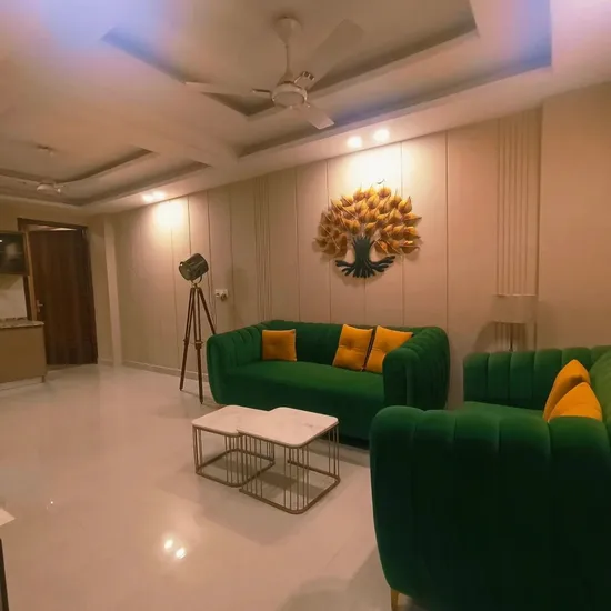 Stylish and Fully Furnished 80 Sq Yards Builder Floor for Sale in Janakpuri - Modern Living Awaits!