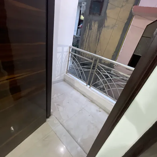 2 BHK LIG Flat with Roof Rights in Janakpuri - Only 95 Lakhs - A Rare Opportunity!