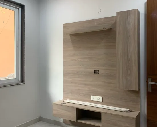 Spacious and Fully Renovated 3 BHK MIG Flat with Two-Car Parking in Janakpuri!