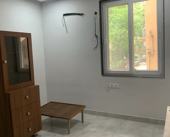 Spacious and Fully Renovated 3 BHK MIG Flat with Two-Car Parking in Janakpuri!