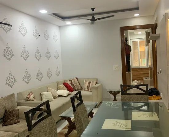 Spacious and Fully Renovated 3 BHK MIG Flat with Two-Car Parking in Janakpuri!