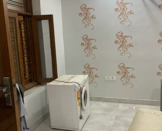 Spacious and Fully Renovated 3 BHK MIG Flat with Two-Car Parking in Janakpuri!