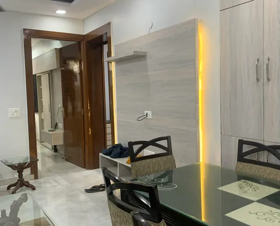 Spacious and Fully Renovated 3 BHK MIG Flat with Two-Car Parking in Janakpuri!