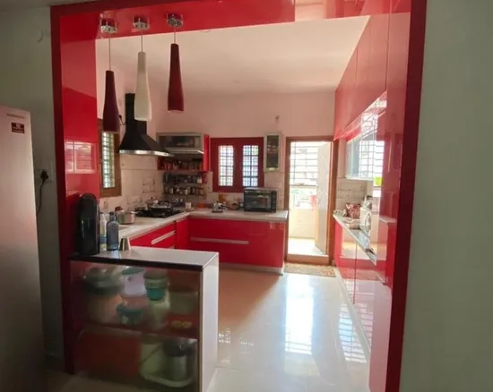 Unique Mini MIG Flat First Floor with Roof Rights and 5 Bedrooms in C-4H Block Janakpuri - 2.25 Crores