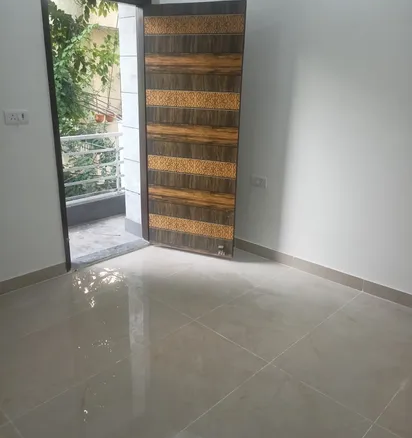 Newly Renovated 2 BHK Builder Floor in C4F Block Janakpuri - Spacious and Stylish Living