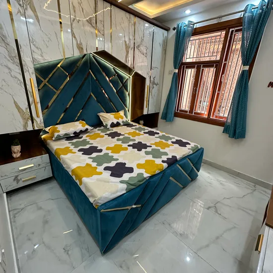 Fully Furnished 1st-Floor Builder Floor for Rent in Janakpuri C-6B Block - 80 Sq Yards