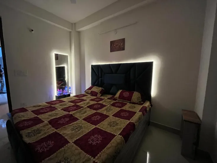 Embrace Comfort: Furnished 1 BHK Apartment for Rent in Janakpuri C-4E Block