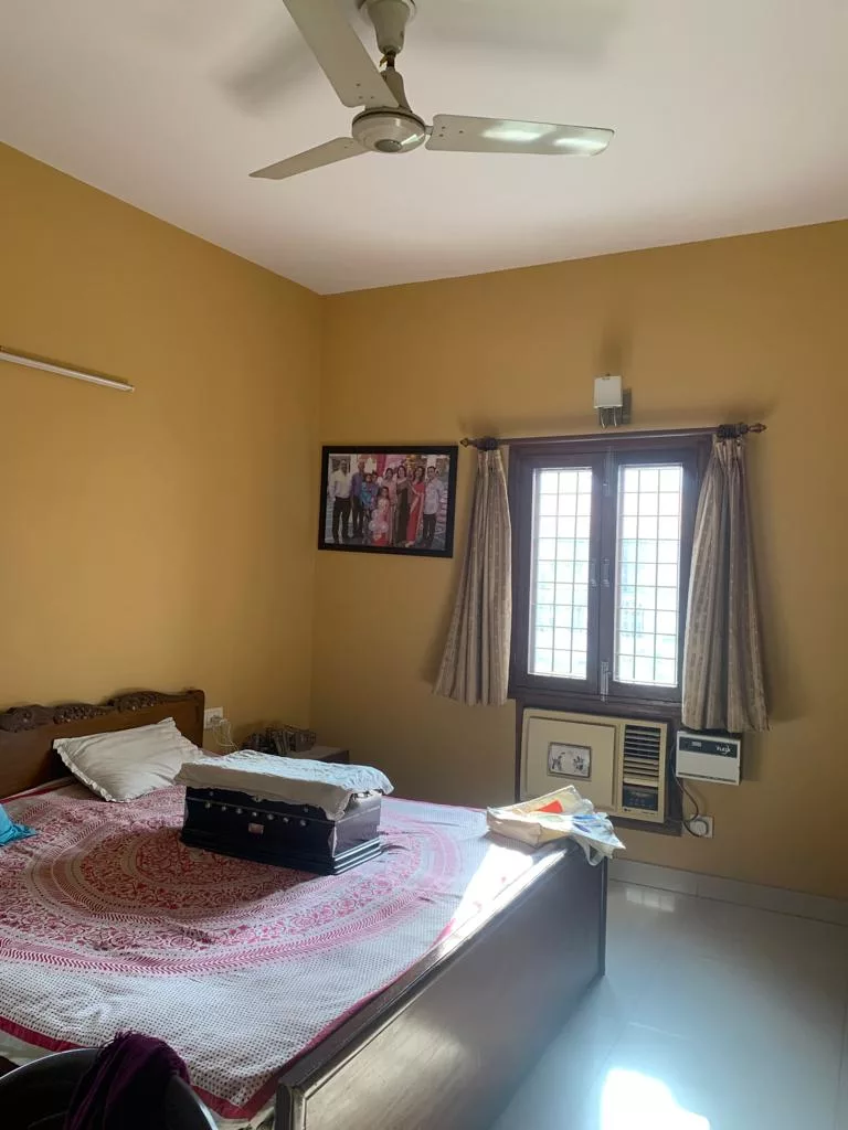 Versatile MIG DDA Flat with Roof Rights for Sale in C-3A Block Janakpuri - 1.65 Crores