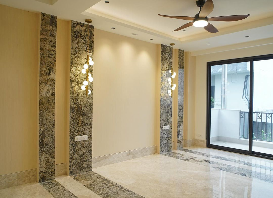 Luxury 325 Sq Yd Builder Floor in B1 Janakpuri - 5.9 Cr