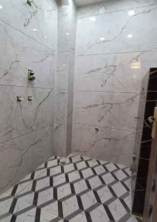 Sophisticated 3 BHK MIG Flat: Recently Renovated Elegance in C1A Block Janakpuri, 1.55 Cr