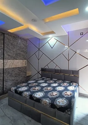 Sophisticated 3 BHK MIG Flat: Recently Renovated Elegance in C1A Block Janakpuri, 1.55 Cr