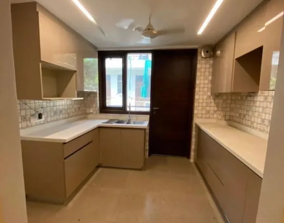 Convenient Lift Access, Car Parking Included - Janakpuri Rental