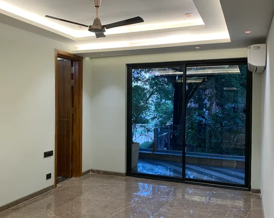 Luxurious 4 BHK Builder Floor for Rent in Janakpuri B3 Block - ₹80K/Month