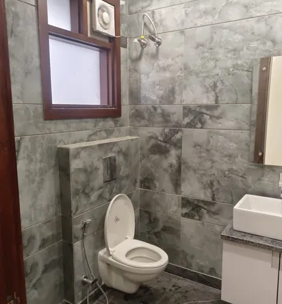 Modern Elegance in C2B Block: Newly Renovated 3 BHK Gem by Janakpuri Homes