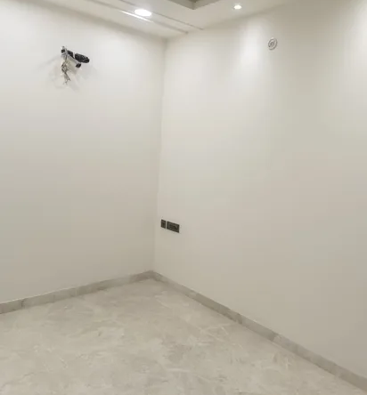 Modern Elegance in C2B Block: Newly Renovated 3 BHK Gem by Janakpuri Homes