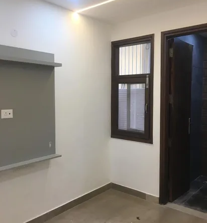 Newly Constructed 2 BHK Builder Floor in C5A Block, Janakpuri | Modern Elegance, Sun-Facing | Janakpuri Homes