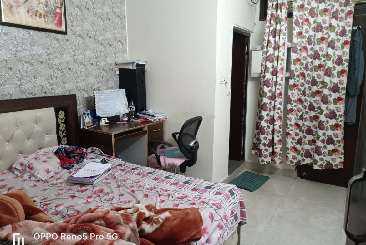 Modern 2 BHK Ground Floor for Sale in C2A Block, Janakpuri | Newly Renovated, Sun-Facing