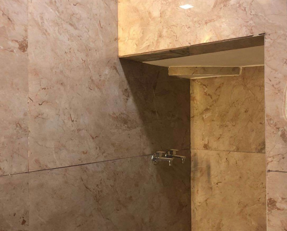 Renovated 3 BHK MIG Flat in Janakpuri C4E | Park Views, Ground Floor - ₹1.5 Cr