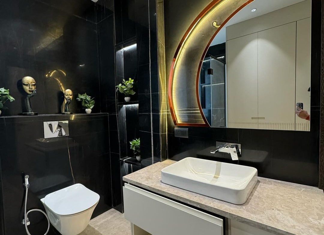 Top Floor 4BHK Builder in B1 Janakpuri: Terrace, Italian Marble, Modern Comforts!