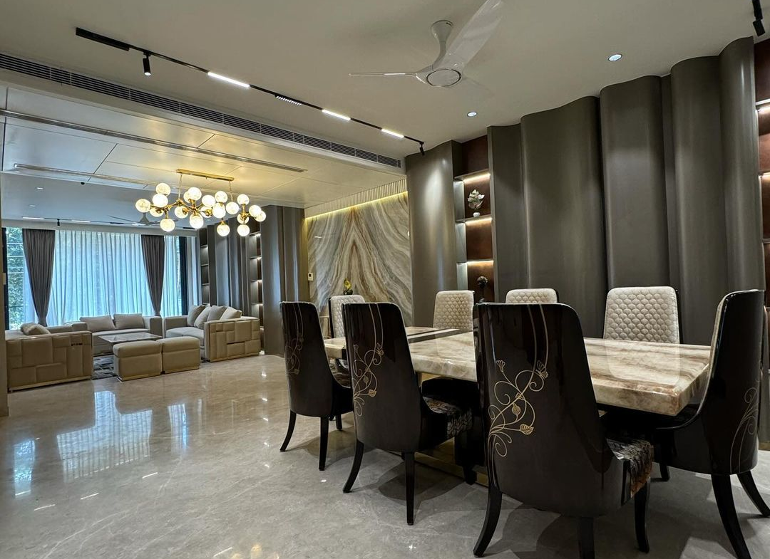 Top Floor 4BHK Builder in B1 Janakpuri: Terrace, Italian Marble, Modern Comforts!