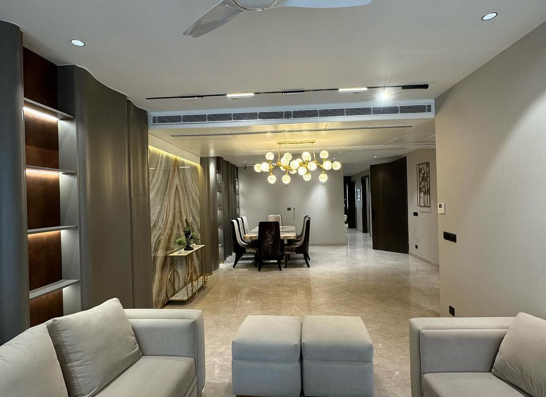 Top Floor 4BHK Builder in B1 Janakpuri: Terrace, Italian Marble, Modern Comforts!