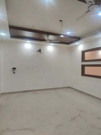 Modern modular kitchen in 150 Sq Yards builder floor, C3 Block Janakpuri