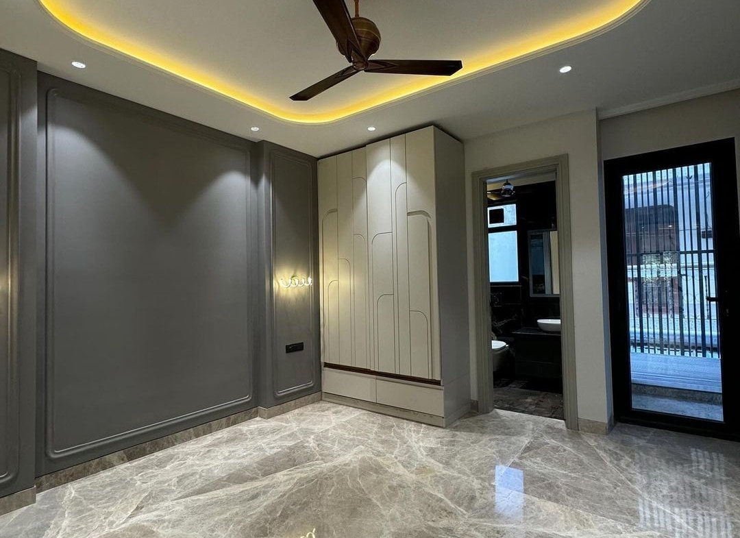 Brand New Park-Facing 4 BHK Bliss in Janakpuri (C1 Block)