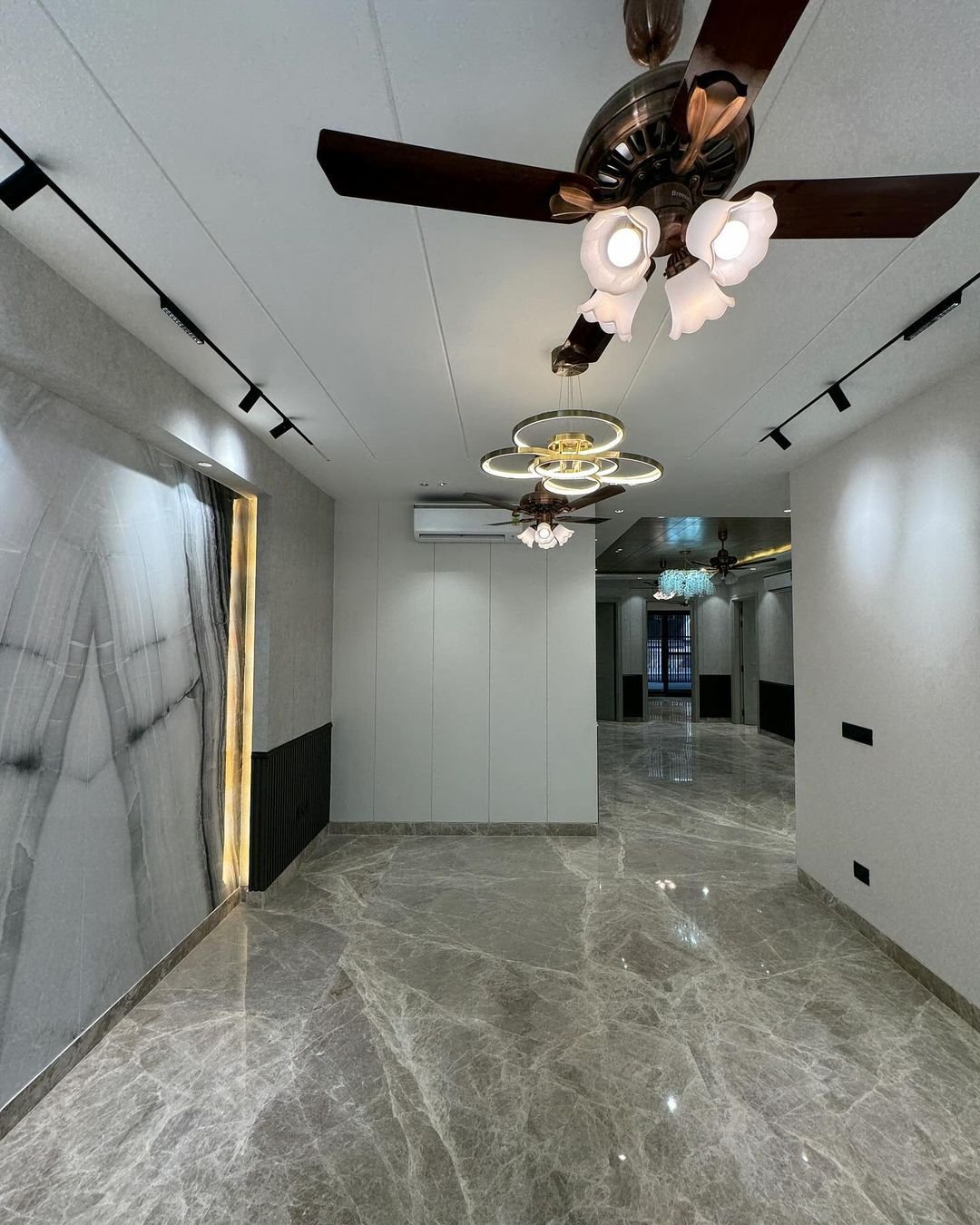 4 BHK Builder Floor in Janakpuri