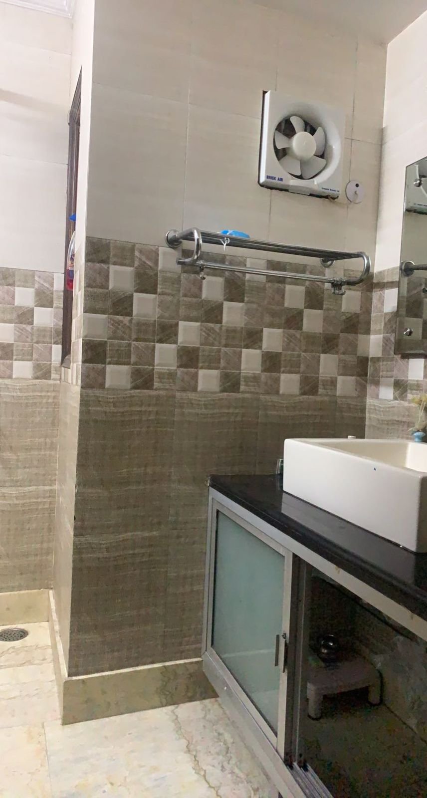 Fully Furnished Mini MIG Flat for Rent in C4H Block, Janakpuri