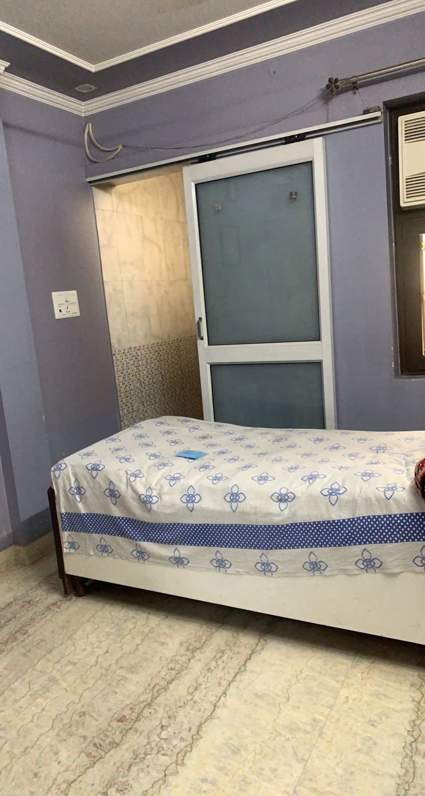 Fully Furnished Mini MIG Flat for Rent in C4H Block, Janakpuri