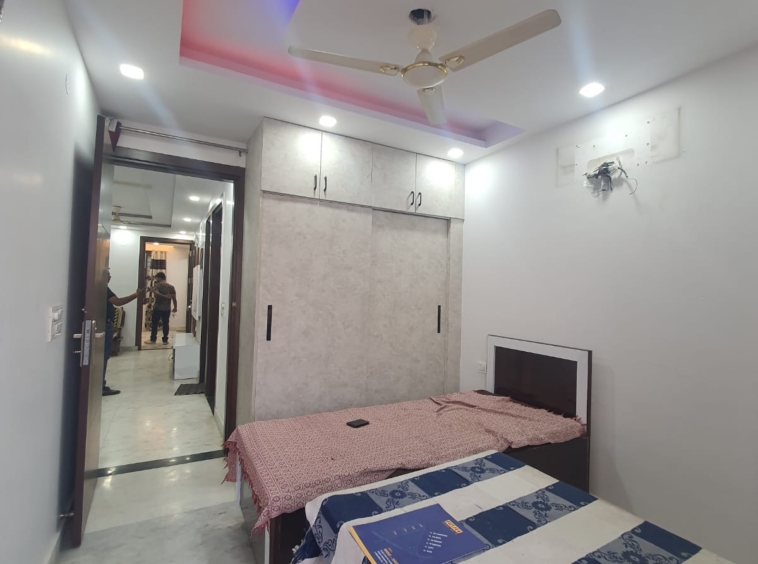 80 Gaj Builder Floor For Sale in Janakpuri