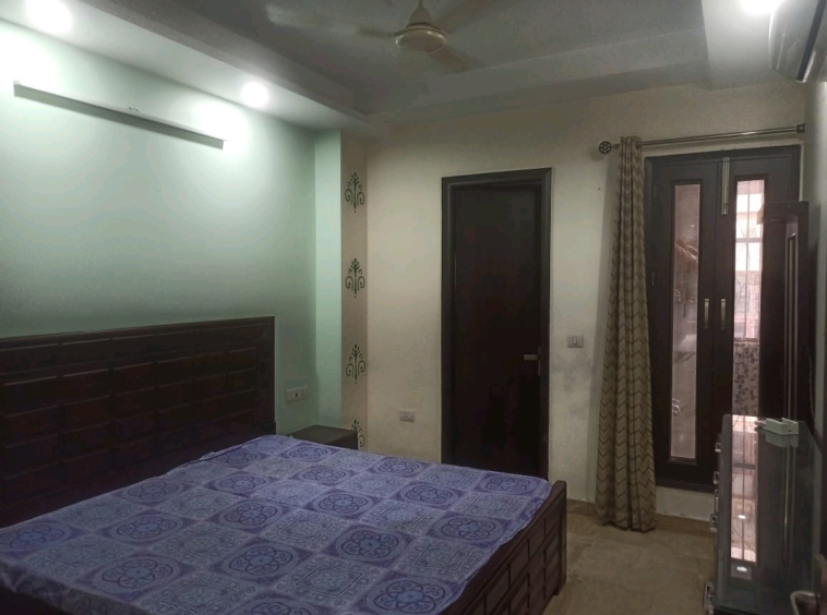 3 BHK Fully Furnished Builder Floor for Rent in A3 Block Janakpuri | Corner Property | ₹55,000/Month