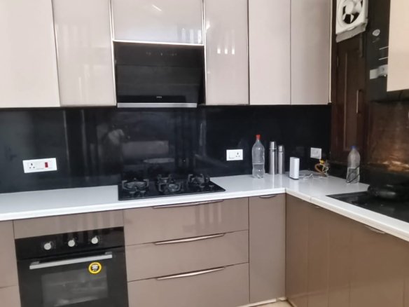 Spacious 3BHK Builder Floor with Lift & Parking for Rent in A3 Block Janakpuri | Corner Property