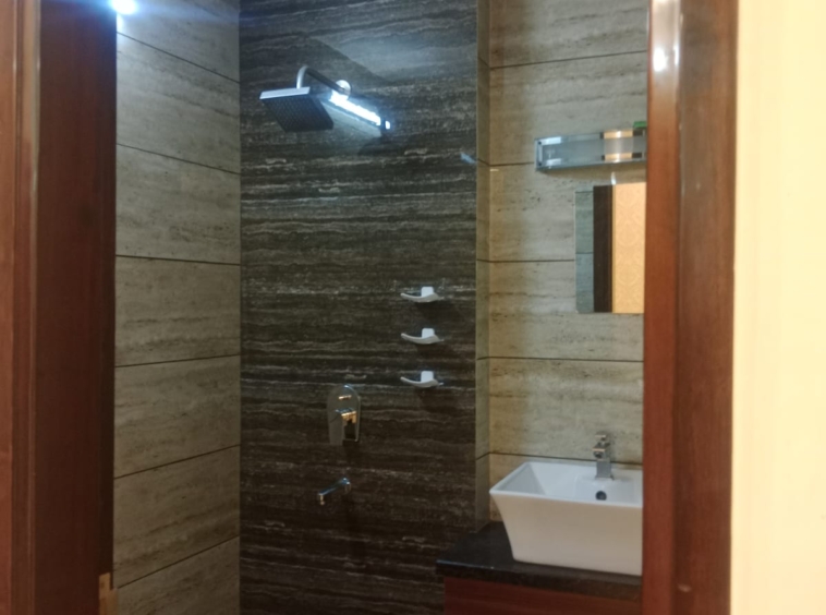 2 BHK Builder Floor for Rent in C3 Block Janakpuri | 80 Gaj | ₹32,000/Month