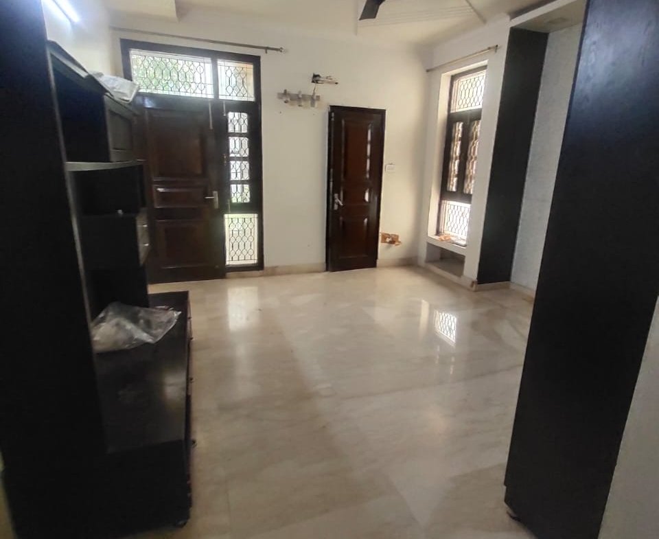 Luxurious 3BHK Builder Floor for Rent in C2 Block Janakpuri | Fully Furnished