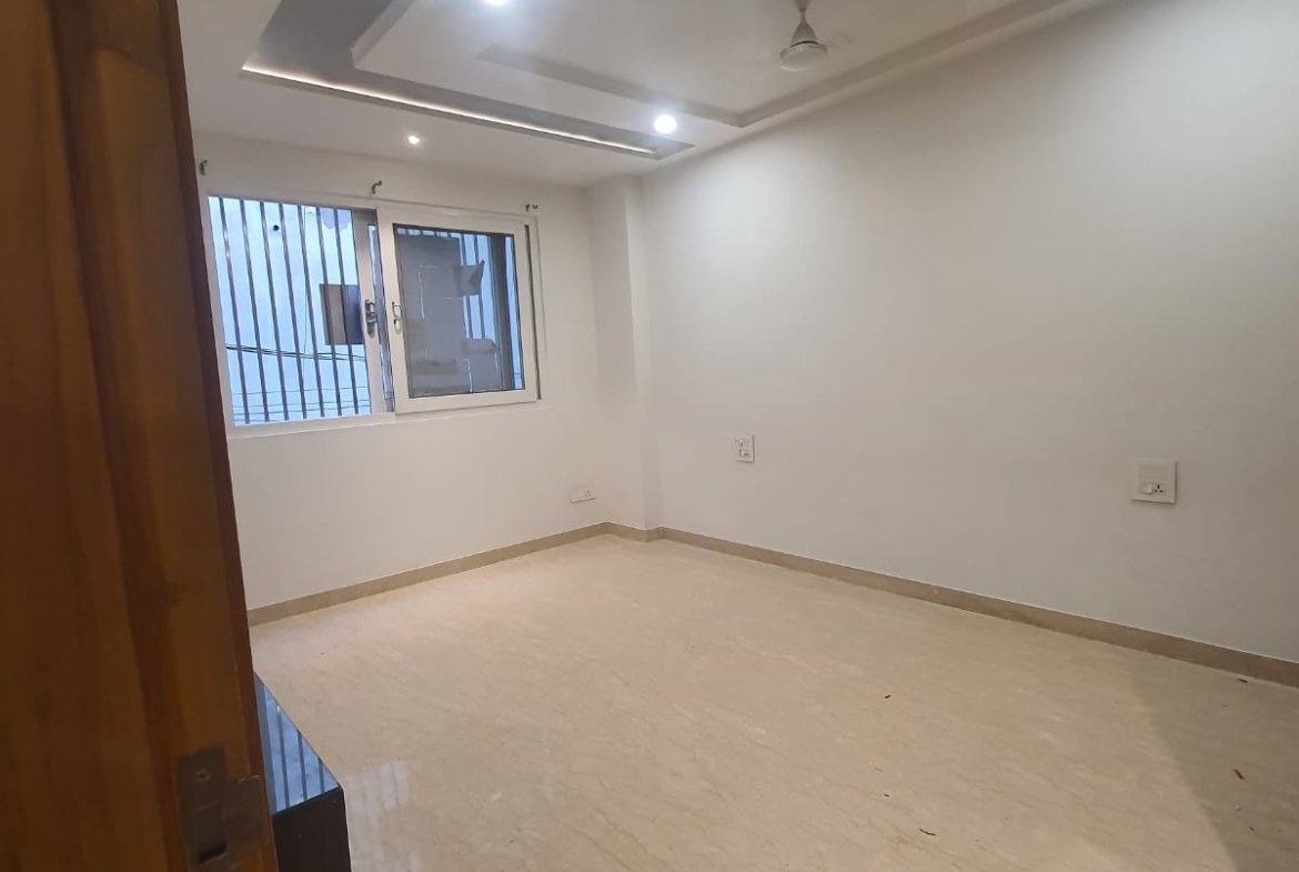 Park-Facing 4 BHK Builder Floor for Sale in A2 Block, Janakpuri | ₹4.5 Cr
