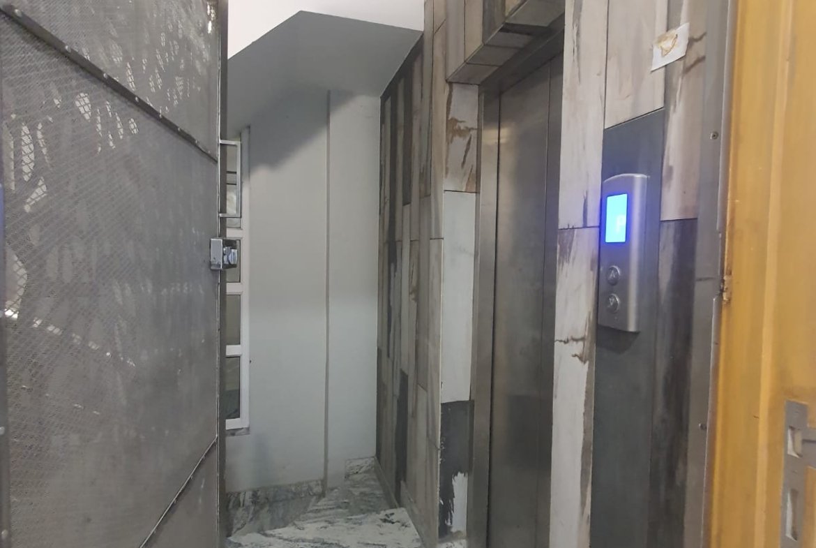 Park-Facing 4 BHK Builder Floor for Sale in A2 Block, Janakpuri | ₹4.5 Cr