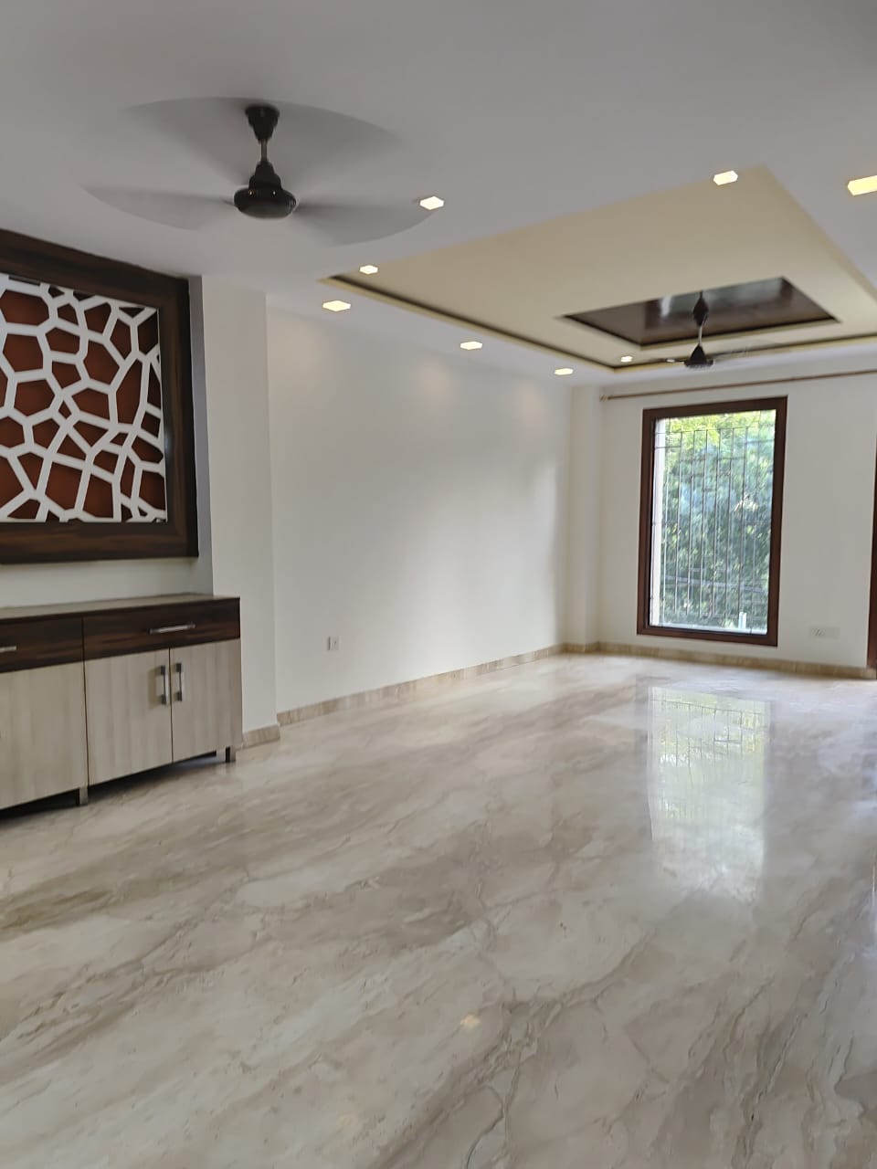 Experience Luxurious Living in this Exquisite 4 BHK Builder Floor