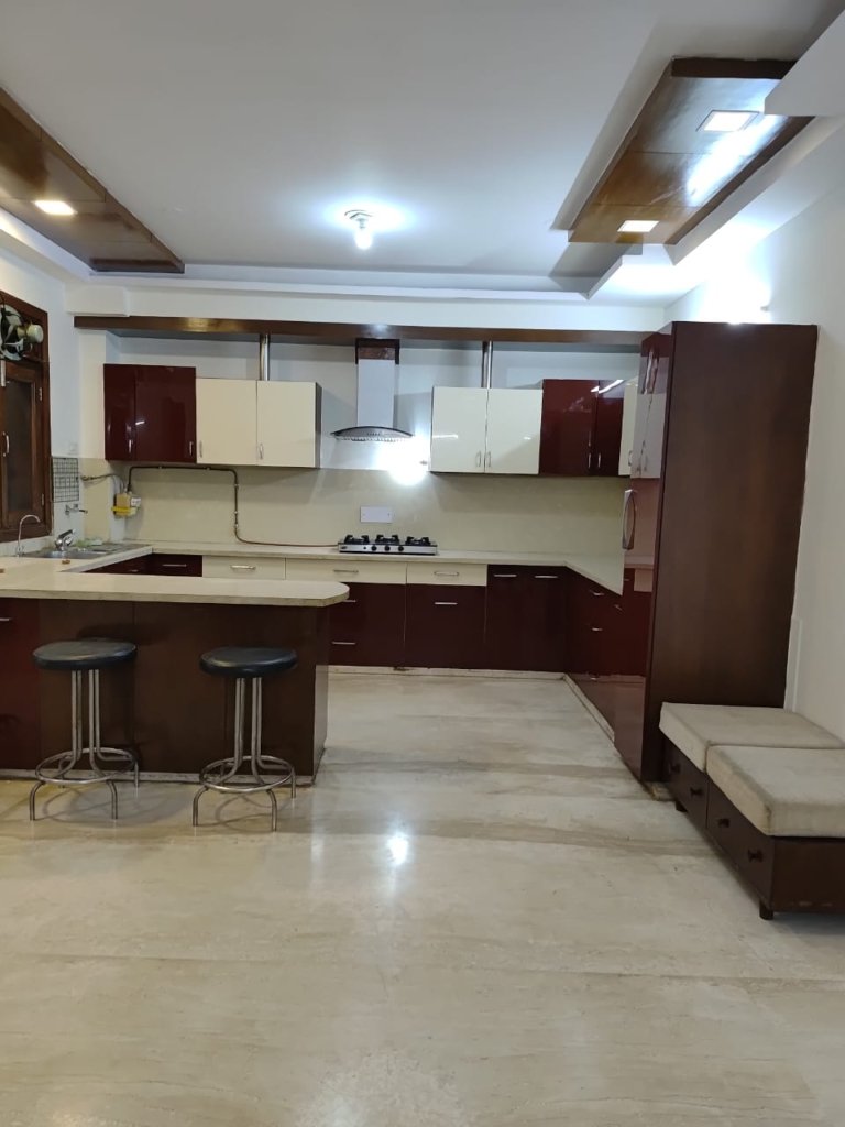 Just Listed - Best 4 BHK Builder Floor for Rent in B1-Block Janakpuri, Grab Now 1 Experience Luxurious Living in this Exquisite 4 BHK Builder Floor