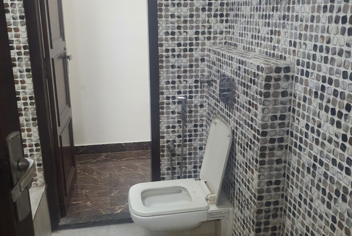 Fully Extended Ground Floor 4 BHK DDA MIG Flat for Sale in C1A Block