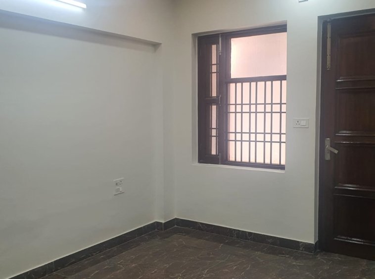 Front view of fully extended 4 BHK DDA MIG Flat on ground floor in C1A Block, Janakpuri