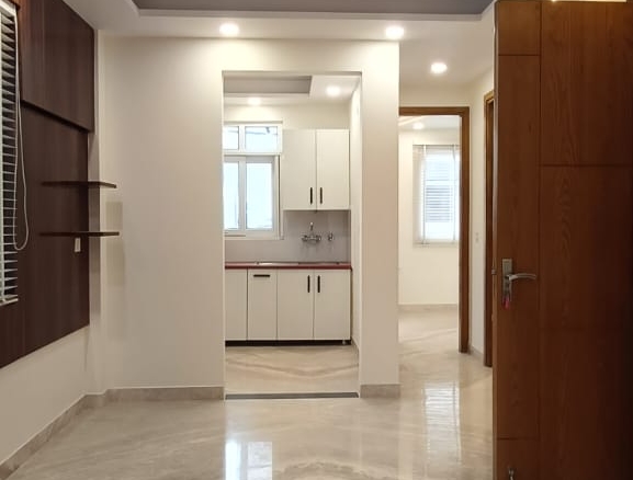 Newly built 3 BHK corner builder floor on upper ground with lift and car parking