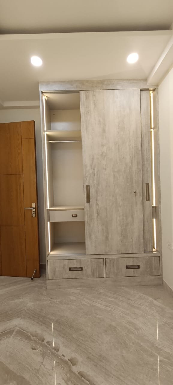 Newly built 3 BHK corner builder floor on upper ground with lift and car parking