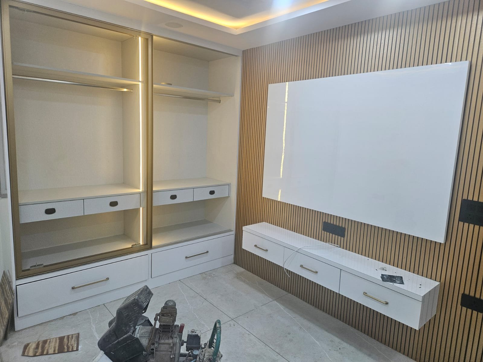 Newly Renovated 4 BHK Ground Floor DDA MIG Flat for Sale in C1A Block Janakpuri – Corner Property
