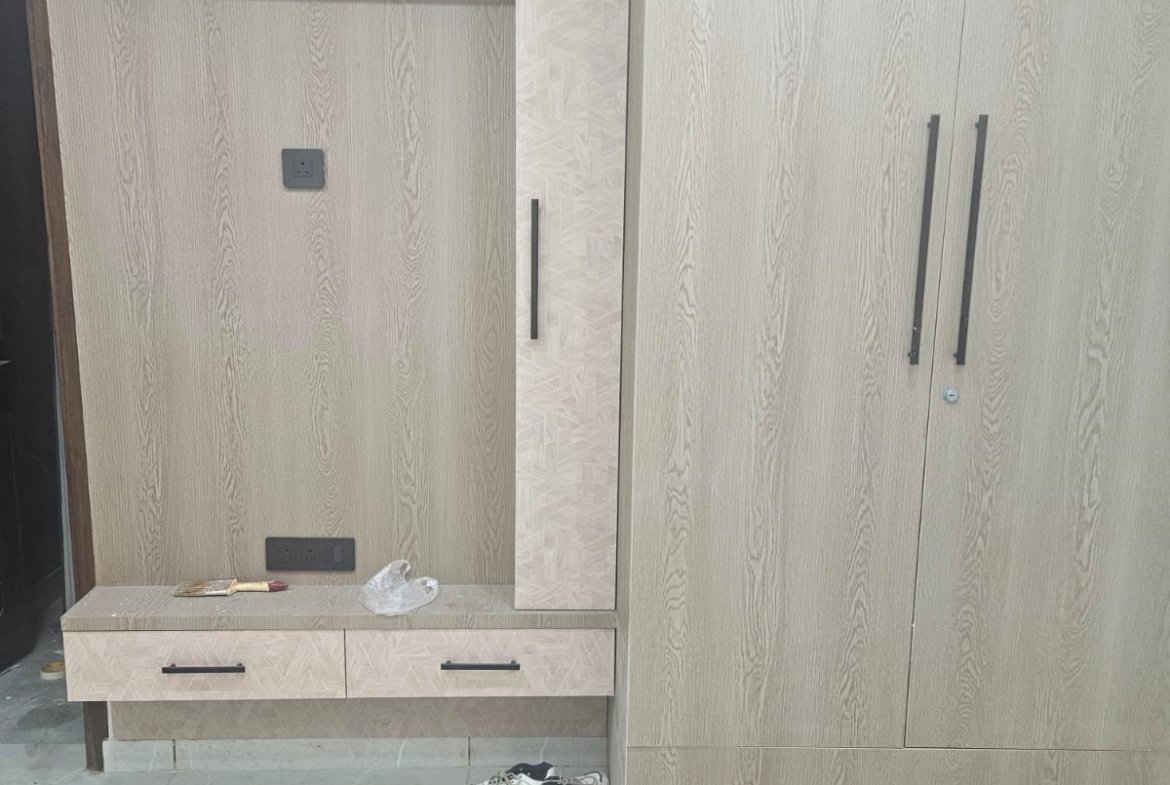 Newly Renovated 4 BHK Ground Floor DDA MIG Flat for Sale in C1A Block Janakpuri – Corner Property @ ₹2.1 Cr