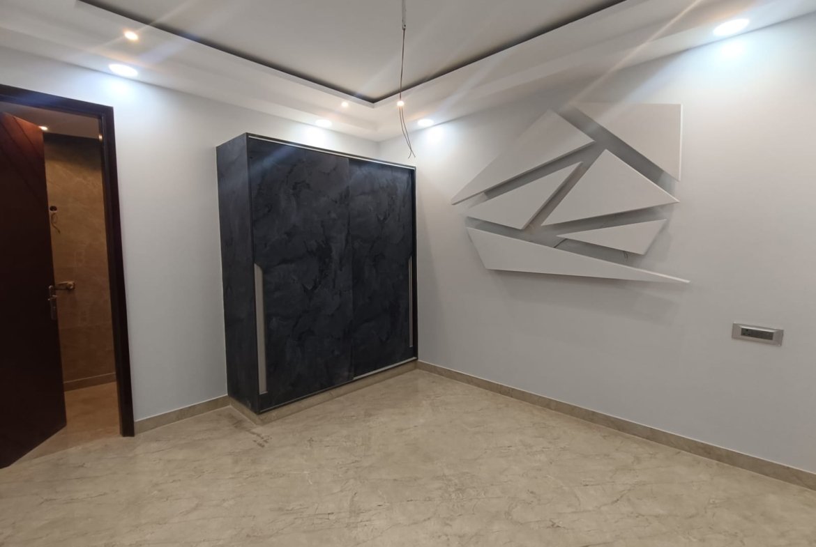 Newly Renovated 3 BHK DDA MIG Flat for Sale in B3B Block Janakpuri – First Floor, Corner Unit with Dual Balconies