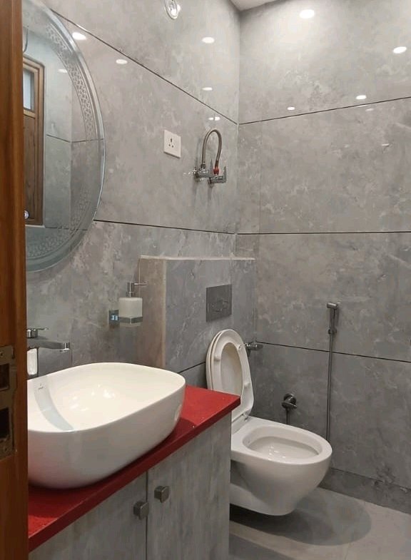 Modern 3 BHK Corner Builder Floor – Upper Ground | Newly Built | 1100 sq ft