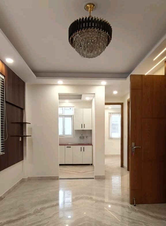 Modern 3 BHK Corner Builder Floor – Upper Ground | Newly Built | 1100 sq ft